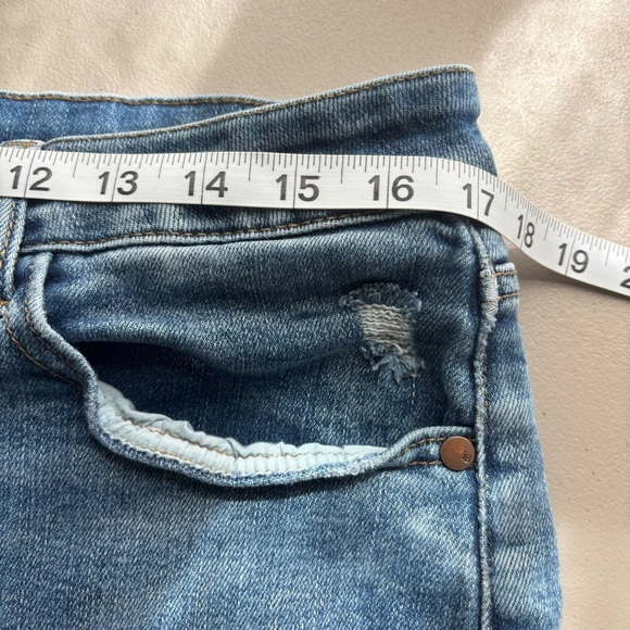 Judy Blue Hi Rise denim destroyed Women cutoff jean medium wash Shorts 1XL - Picture 3 of 8